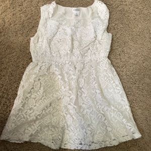 White lace maternity shirt.